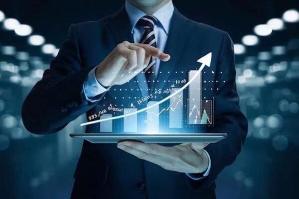 Cost Manager vs Quantity Surveyor: Salary, Skills & Career Comparison